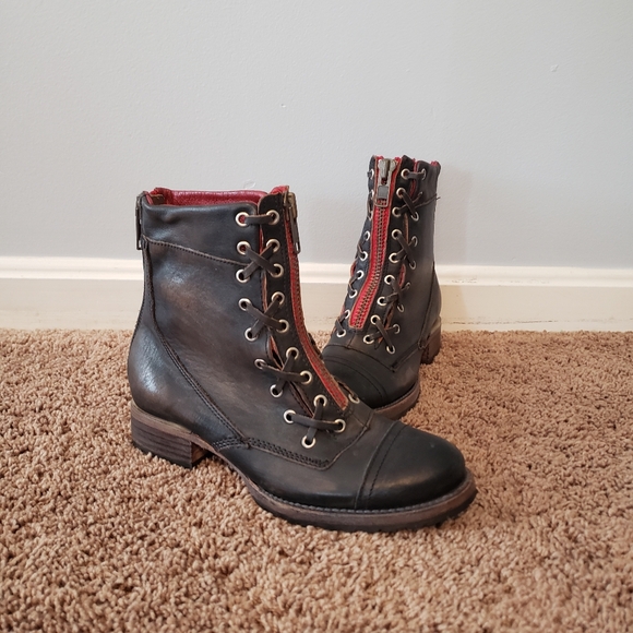 FreeBird liverpool leather ankle boot distressed black zip up 8 - Picture 1 of 9